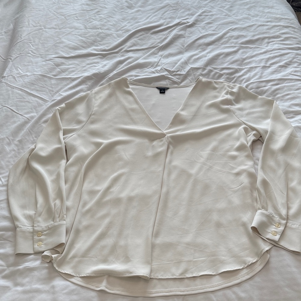 Ann Taylor Ivory V-Neck Long Sleeve Blouse